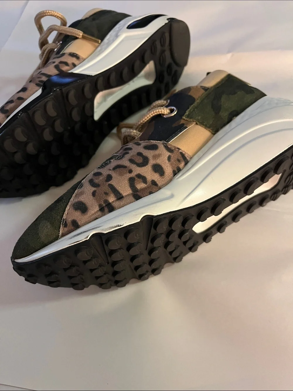 STEVE MADDEN